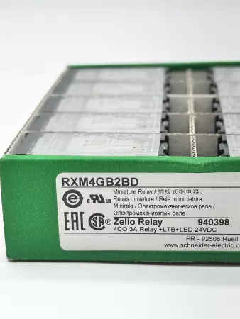 Schneider Electric RXM4GB2BD SAFETY Relay 24VDC 250 VAC 3Amp Lot of 10