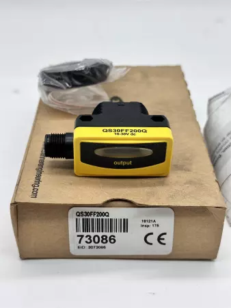 Banner QS30FF200Q Photoelectric Sensor Switch 10-30VDC 100mA 