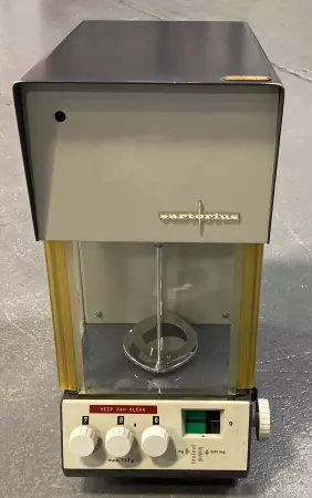  Sartorius-Werke 26 04 Analytical Laboratory Balance 0-100g 