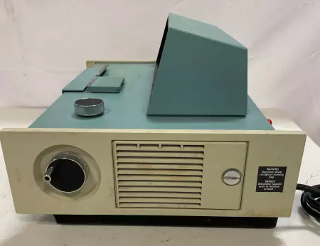  Bausch&Lomb 33.30.41 Laboratory Spectrophotometer 