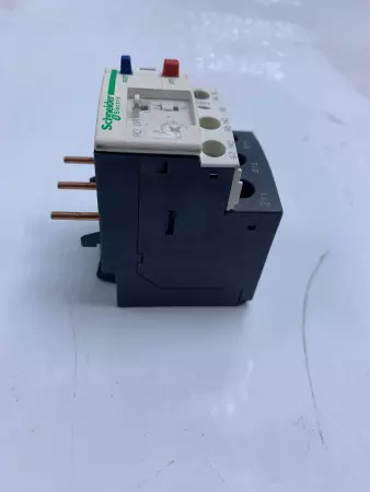  Schneider Electric LRD 08 Thermal Overload Relay 600V 2.5-4Amp 