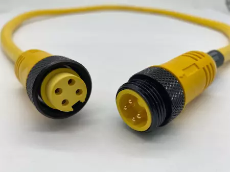 NEW Allen-Bradley 110-0016-02 REV.E Cable Power Bus 4 Pin Male 4 Pin Female 600V