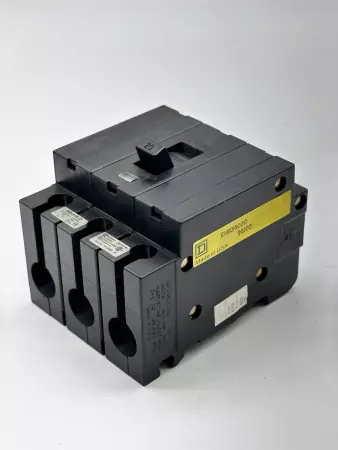 Square D EHB34020 3-Pole Circuit Breaker 277V 20Amp 