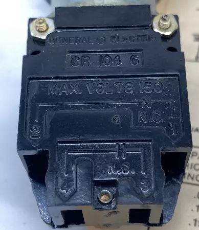 NEW General Electric CR104M Selector Switch 150V 