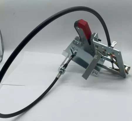 Allen-Bradley 194R-FC04 SER.A Cable Operated Accesory for Disconnect Switches 
