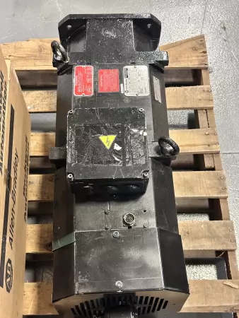 Allen-Bradley 8720SH-030S4JAS1 High Performance AC Motor, 30KW Frame RDL1611Y 