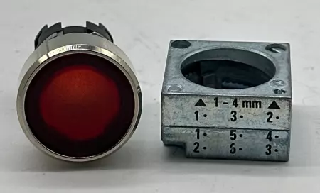 NEW Siemens 3SB3 647-0AA21 Red Pushbutton 