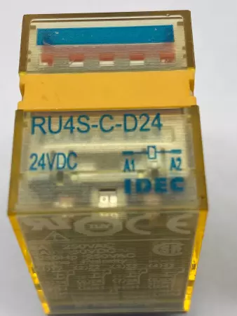 Idec RU4S-C D24 Power Relay 24VDC 6Amp Lot of 2