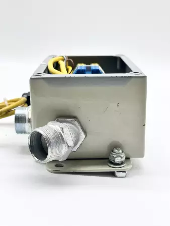  Hoffman A-604SC Screw Cover Connection Box 