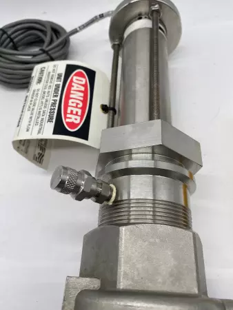 Veris BGR-8220SS0005-1211 Flow Meter W/Merit Ball Valve 3