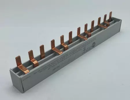 Allen-Bradley 1492-A3B8 SER.A Busbar 80Amp, 1M 