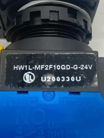 Idec HW1L-MF2F10QD-G-24V Pushbutton, Green 