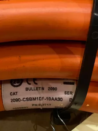 Allen-Bradley 2090-CSBM1DF-18AA30 SER.B Single Motor Cable 40Ft 