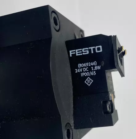 Festo 531030 Manifold Valve and Filters Assembly 