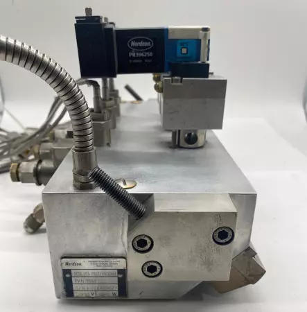 Nordson 7148333 Hot Melt Distributor W/3-Valves 