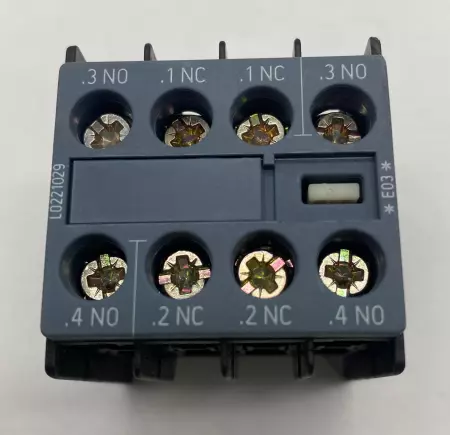 Siemens 3RH2911-1FA22 Auxiliary Switch, 240V 10A 
