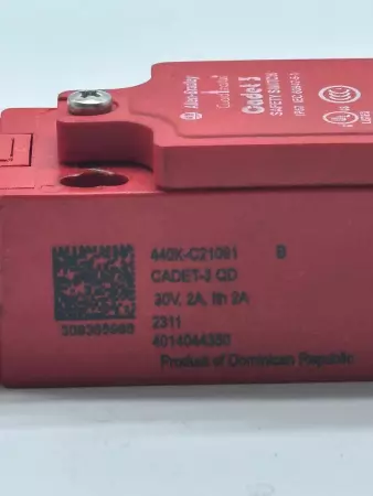 Allen-Bradley 440K-C21091 SER.B Guardmaster® Safety Interlock Switch 