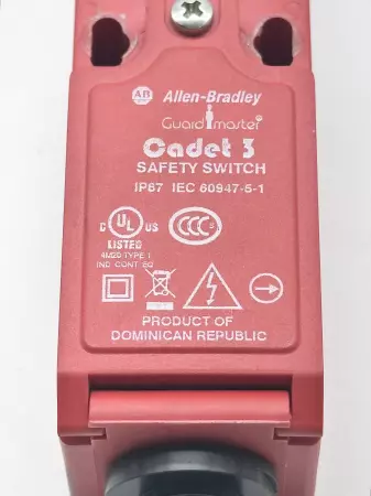 Allen-Bradley 440K-C21091 SER.B Guardmaster® Safety Interlock Switch 