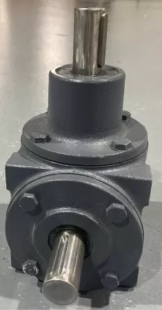 Hub City 0221-15228 Right Angle Gear Box, Ratio 1:1 
