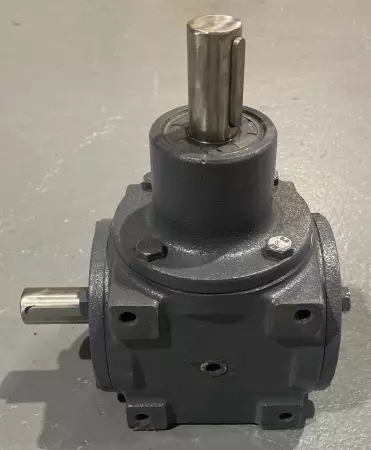 Hub City 0221-15228 Right Angle Gear Box, Ratio 1:1 