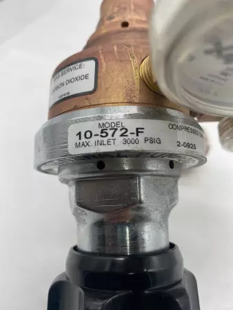 Fisherbrand 10-572-F Compressed Gas Regulator Assembly 