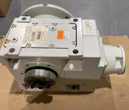 Lenze GKS09-3NSAK-1D Gearbox, Ratio 125.5:1 