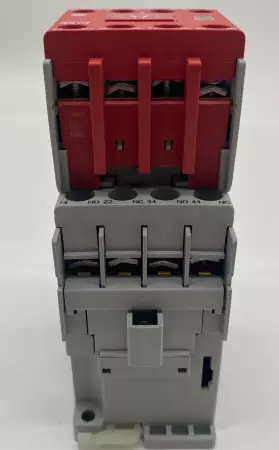 Allen-Bradley 700-CFB440EJC SER.A General Purpose Contactor, 10A 690VAC 24VCoil 