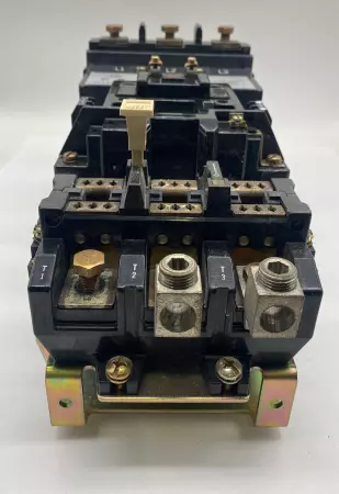 Allen-Bradley 509-E0D SER.A Size 4 Contactor, 600VAC 135A 120V Coil 