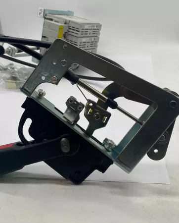 Allen-Bradley 194R-J60-1753 SA Disconnect Switch 600V 60A Handle/Cable Operated 