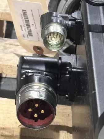 Allen-Bradley MPL-B680H-MJ72AA SER.A Inverter Duty Servo Motor, 10HP Frame215mm 