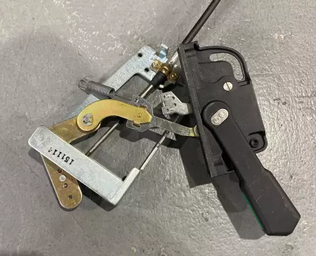 ALLEN BRADLEY 194R-J60-1753 SER. A DISCONNECT SWITCH 