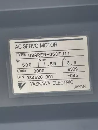 Yaskawa USAREM-05CFJ11 AC Servo Motor  500W 