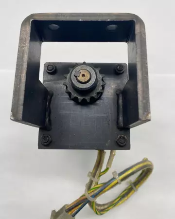 Oriental Motor 31K15GN-A Induction Motor W/3GN7.5K Gear Head Ratio 7.5:1 