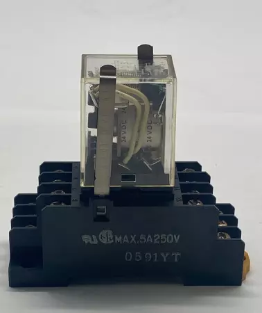 Omron MY4N-D2 Relay 240VAC 5Amp 24VDC Coil W/2-M4X10 Socket 