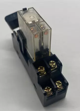 Omron G2R-2-SN Relay 250VAC 5A 24VDC Coil W/ M3X16 Socket 