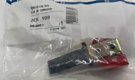 Telemecanique ZCK Y09 Operating Key 