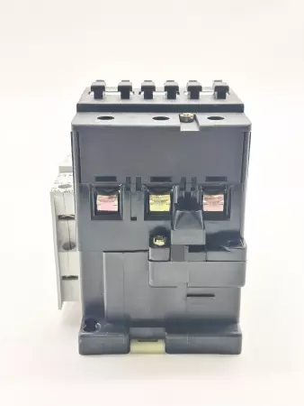 ABB B50C-* Contactor, 3-Pole 50Amp W/CAL7-11 Auxiliar Contact 