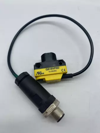 Banner QS18VP6D Photoelectric Sensor 