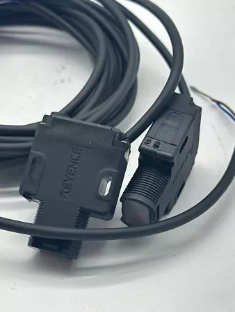 Keyence PZ-G51B Photoelectric Sensor 