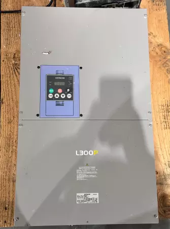 Hitachi L300P-900HFU2 Inverter 125HP 