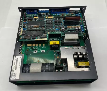 Yaskawa CACR-SR01AC1ERY102 ServoPack Drive Controller, 0.1kW 