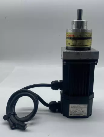 Yaskawa USAREM-01CFJ12 AC Servo Motor, 100W 