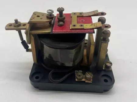 Ward Leonard Electric 146-150 Relay 300VDC 1Amp, 1.5Amp Coil 