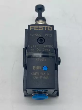 Festo SDE5-D2-O-Q6-P-M8 Pressure Sensor 529027 