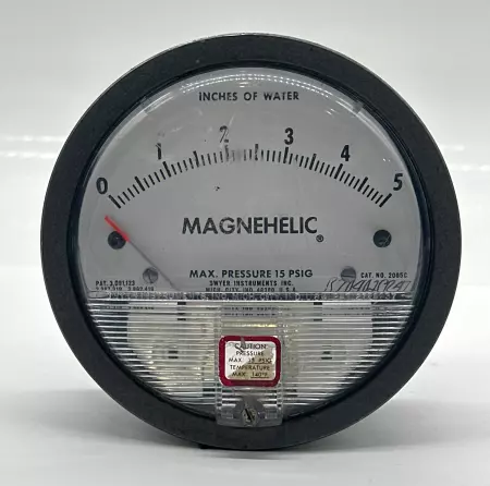 Dwyer 2005C Magnehelic® Pressure Gage, 0-5