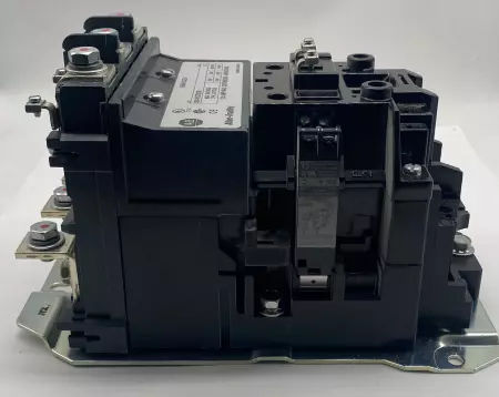 Allen-Bradley 500-EOD930 SER.A Size 4 Contactor, 600VAC 135A 100HP 