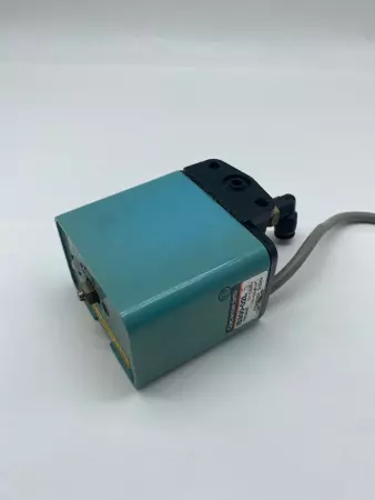 SMC IS3OO-O2L Pressure Switch, 125-250VAC 15Amp /30VDC 5A 
