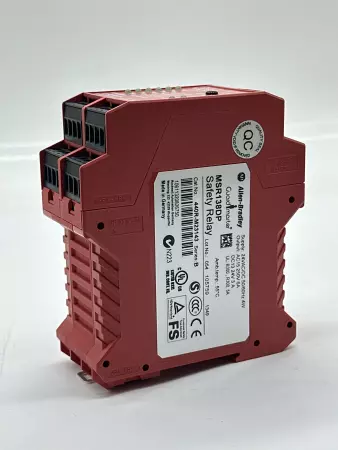 Allen-Bradley 440R-M23143 Guardmaster® Safety Relay, In 24VAC/DC 4W 