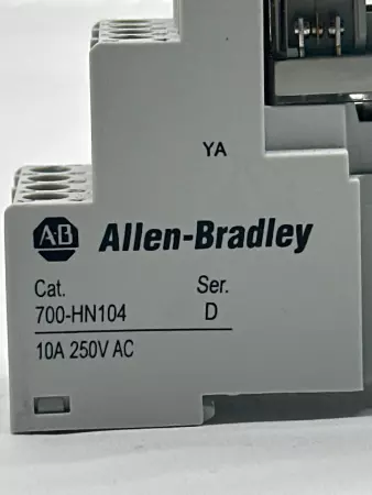 Allen-Bradley 700-HC24Z24-3 SER.D Relay 24VDC 7Amp W/700-HN104 Socket 