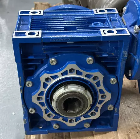 Motovario T80B4 Gearmotor 1.20HP, with Gearbox Ratio 40:1 PN:5250579 